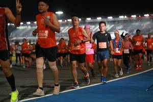 BIB: 27690, 392, 22752, 
                            <button type="button" onclick="openModal(10749281)" class="btn btn-primary btn-sm float-right btn-popup" data-toggle="modal" data-target=".modal-high-quality">
                        <i class="fas fa-shopping-cart"></i> Add to Cart
                    </button>
                                            <button type="button" onclick="isThisMe(10749281, true)" class="btn btn-success btn-sm float-right btn-popup btn-isme hidden" data-toggle="tooltip" data-placement="bottom" title="นี่คือรูปของคุณใช่ไหม คลิกที่นี่เพื่อเอาเข้าอัลบั้ม">
                        <i class="fas fa-plus"></i> Add to album
                    </button>
                    <button type="button" onclick="isThisMe(10749281, false)" class="btn btn-warning btn-sm float-right btn-popup btn-isnotme hidden">
                        <i class="fas fa-ban"></i> Remove from album
                    </button>